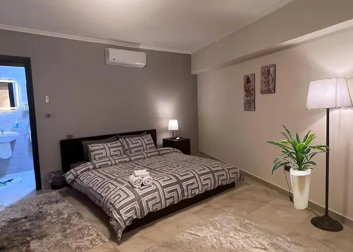 Luxurious Studio